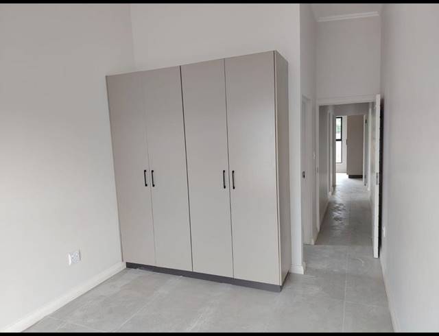 3 BEDROOM HOUSE FOR SALE IN PALM LAKES ESTATE